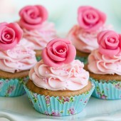 cream-roses-cupcakes